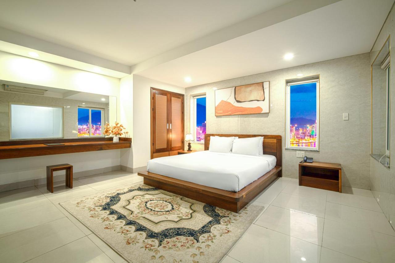 Emerald Boutique Hotel Danang Екстер'єр фото